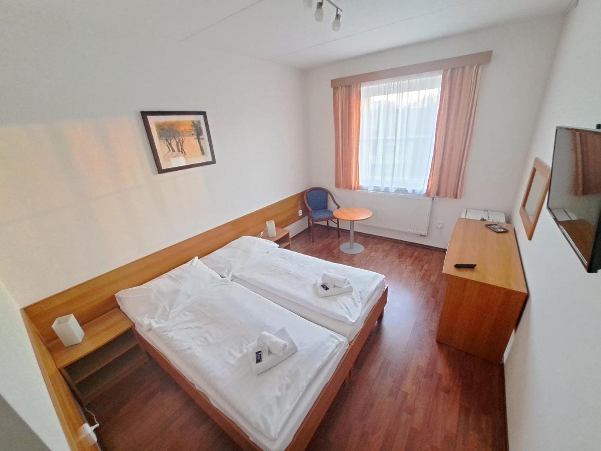 Hasicsky Hotel Přibyslav Εξωτερικό φωτογραφία