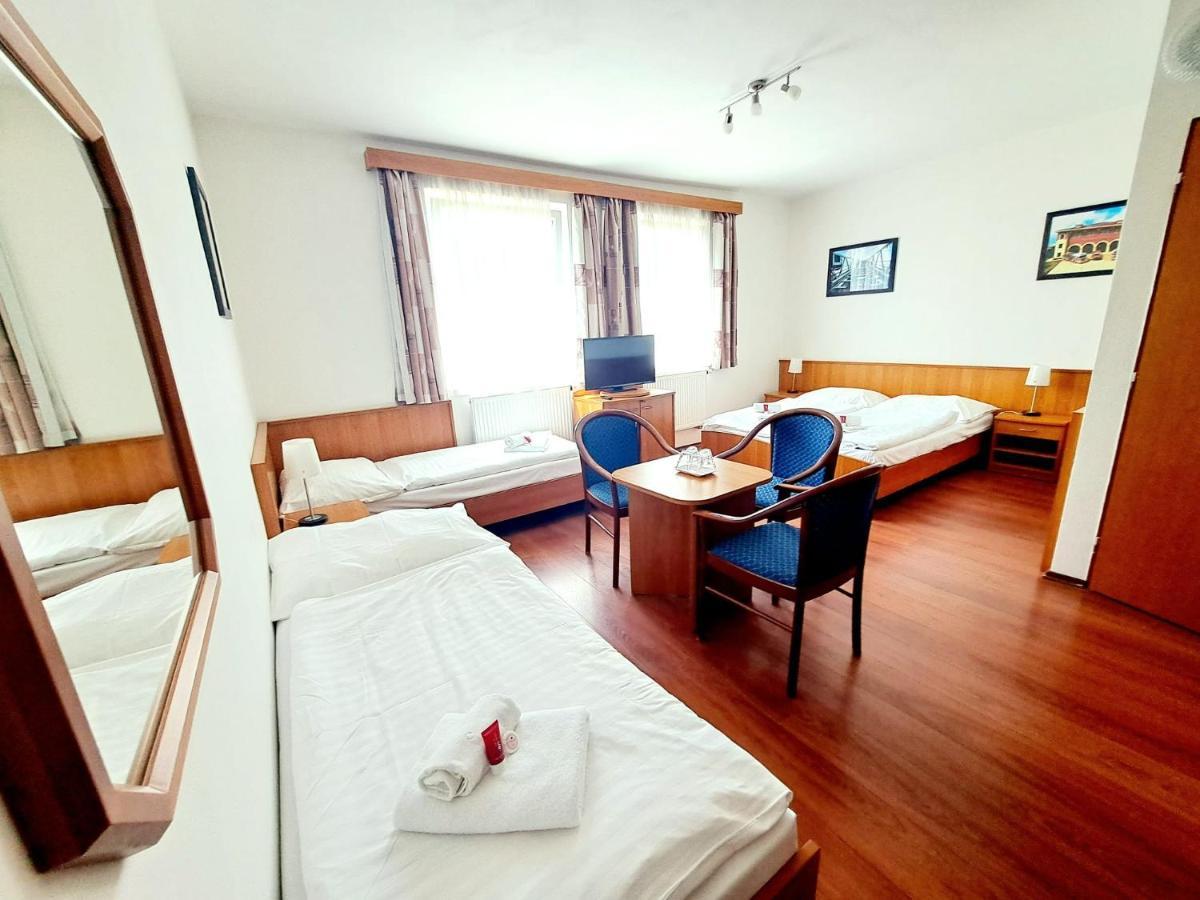 Hasicsky Hotel Přibyslav Εξωτερικό φωτογραφία