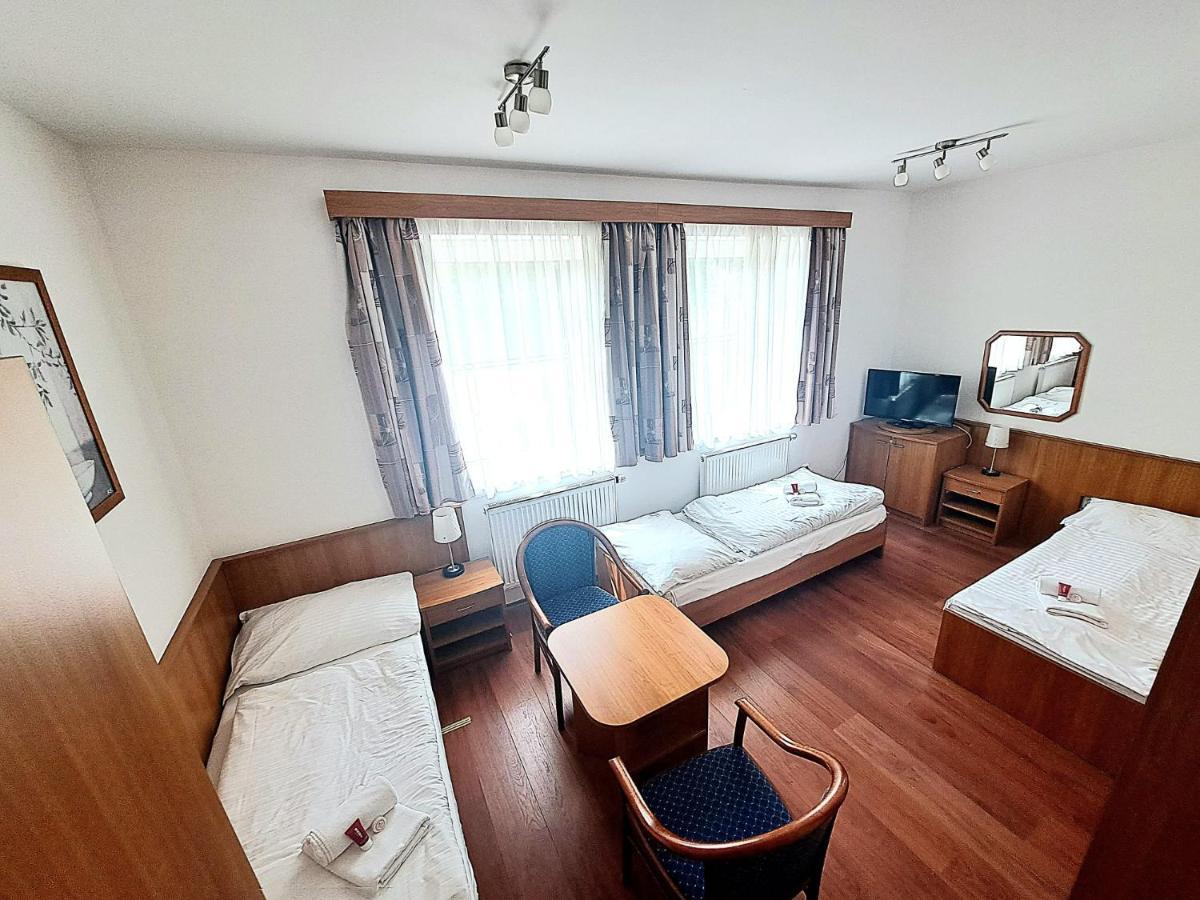 Hasicsky Hotel Přibyslav Εξωτερικό φωτογραφία